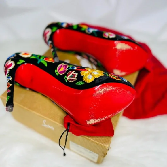 Christian Louboutin Women’s Heels - Picture 6 of 8